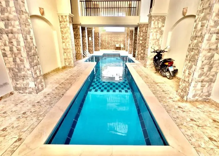 Fanta Sea With Private Jacuzzi - Al Ahyaa